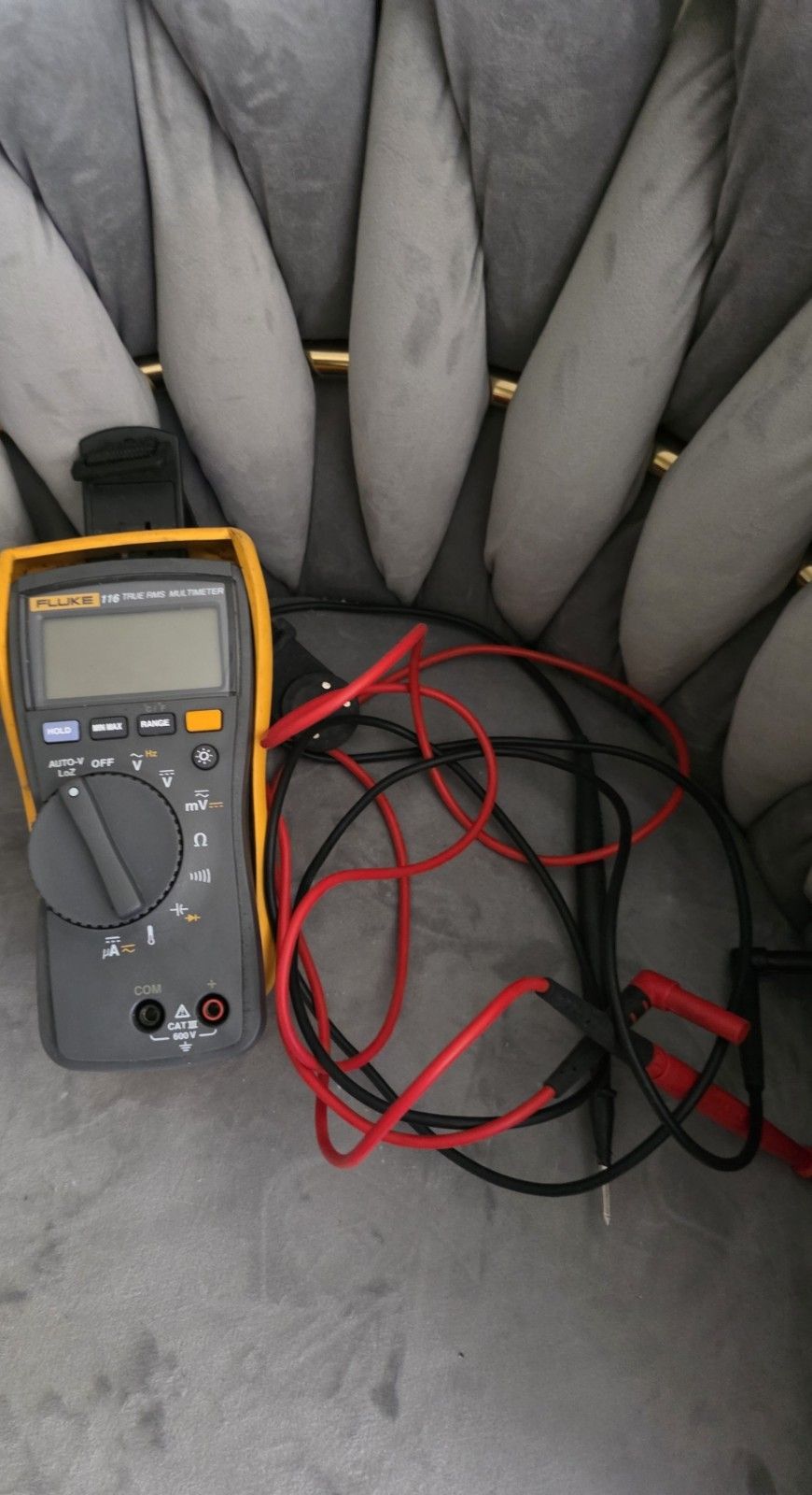 Fluke 116 True RMS Digital Multimeter PASSES Permance Verification