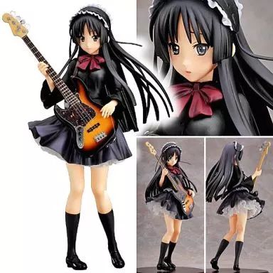 【中古】「非常に良い」けいおん! 秋山 澪 (1/8スケールPVC塗装済み完成品) 中古】フィギュア 秋山澪 「けいおん!」 1/8 PVC製塗装済み完成品