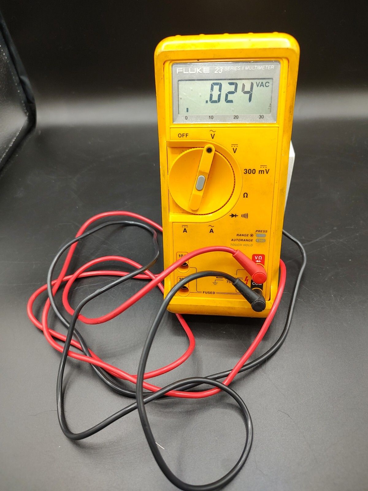 Fluke 30 32 Clamp Meter 23 Series 2 MultiMeter 1996 Made A w Case