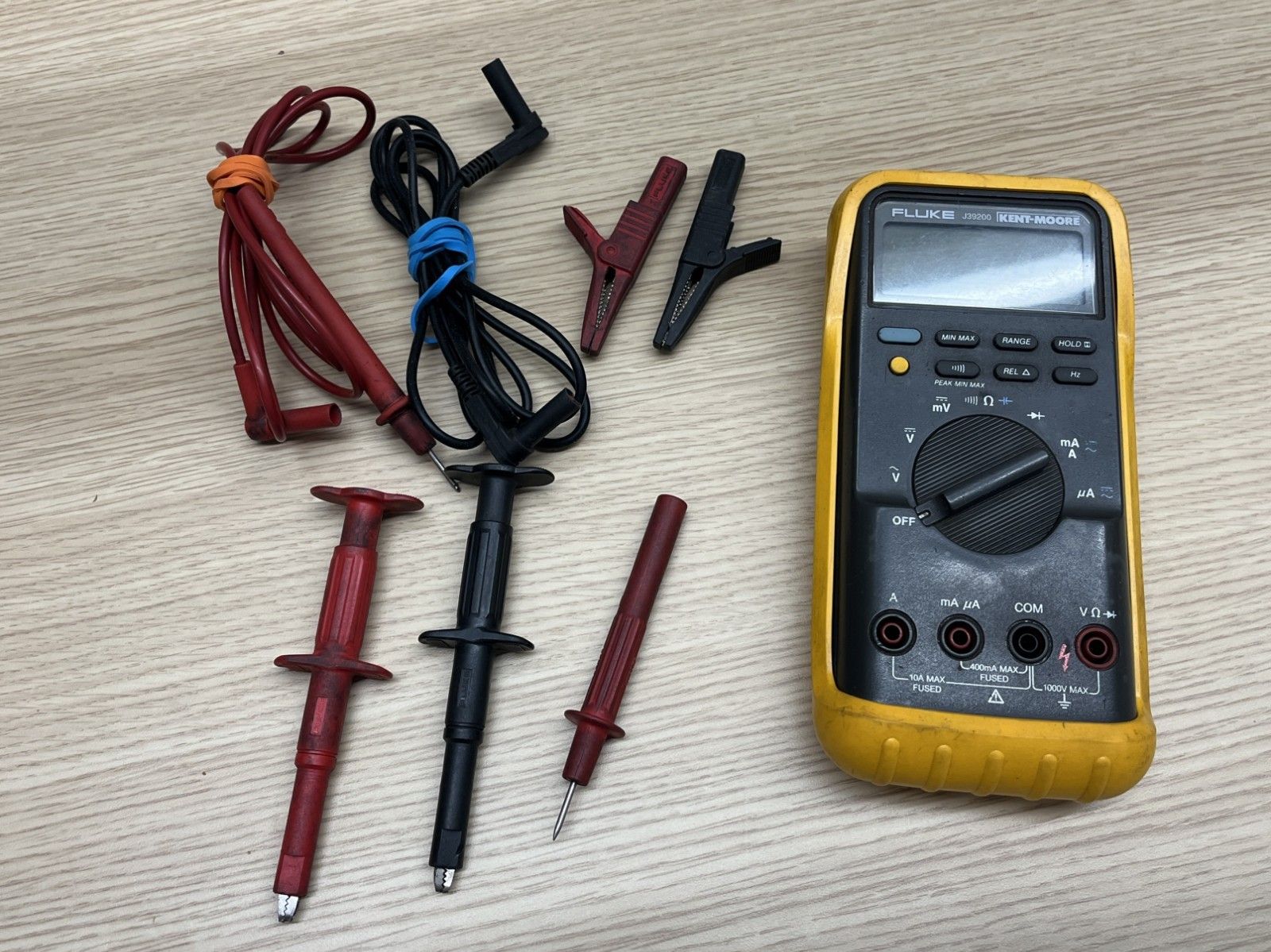 FLUKE J 39200 Kent Moore 87 True RMS Digital Multimeter Leads Clips