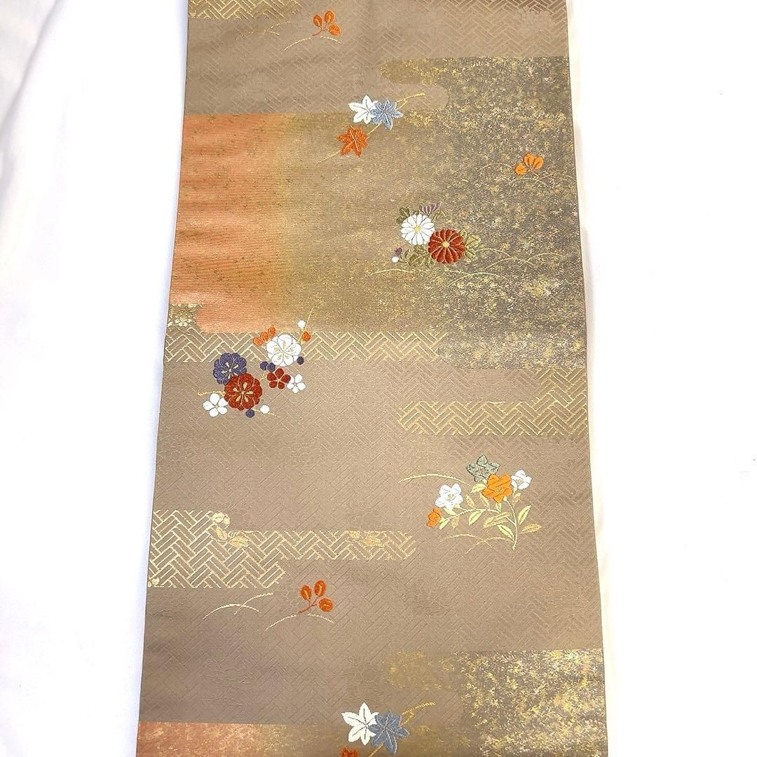 名古屋帯　檜垣地紋　菊花　桔梗　楓　ヱ霞　金糸　ベージュカラー　着物　081tz 名古屋帯 檜垣地紋 菊花 桔梗 楓 ヱ霞 金糸 ベージュカラー 着物 081tz