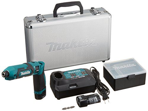 迅速に発送 マキタ ペン型インパクトドライバTD 022 7 2 V 青 トルク25 Nm 1 5 Ahバッテリ2本 充電器付 efa 302 b
