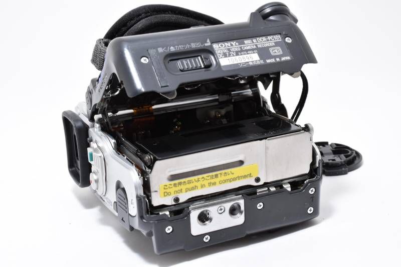 SONY Handycam デジタルハンディカム DCR-PC101 NTSC Amazon | SONY ソニー DCR-PC101K デジタルビデオカメラレコーダー