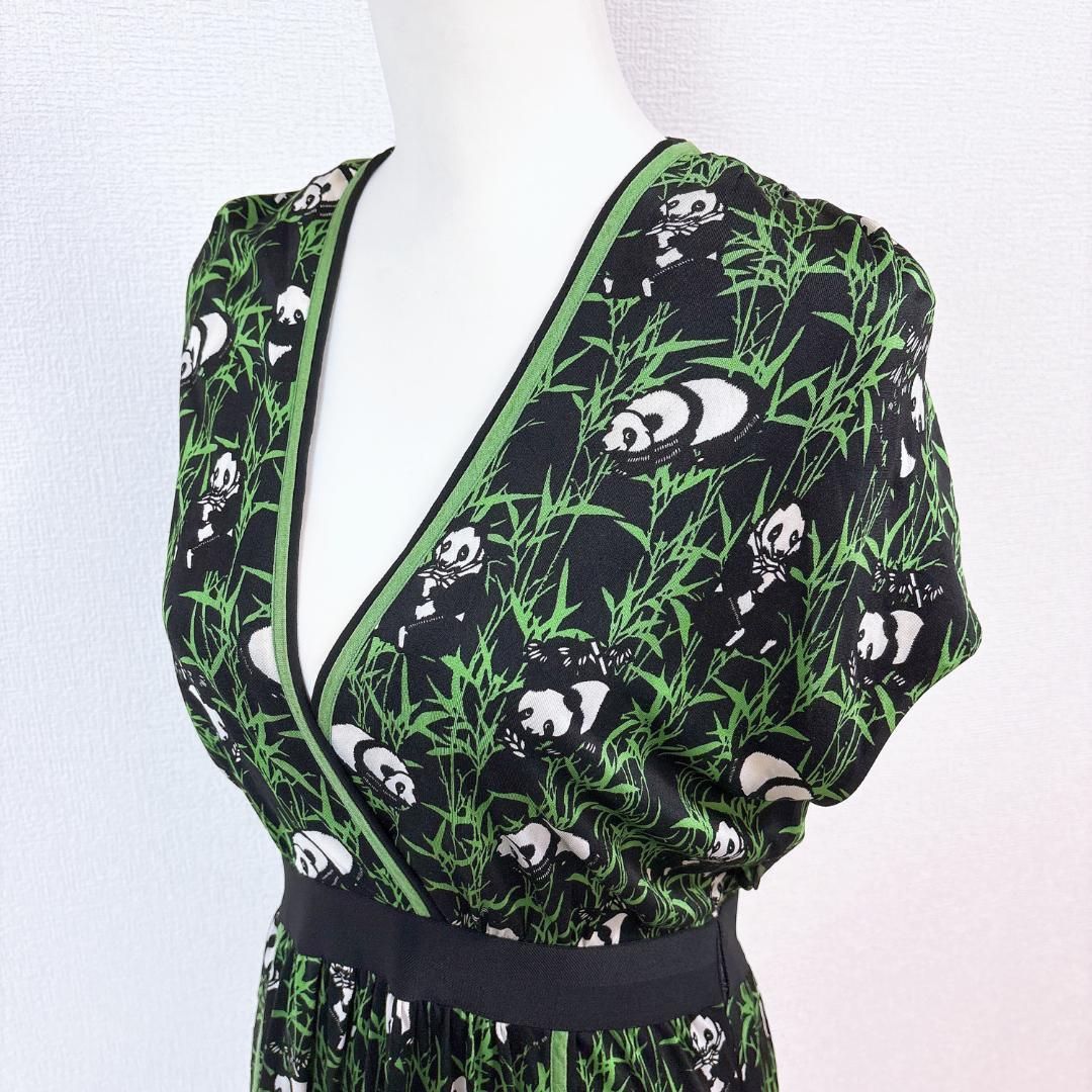 美品】ヴィヴィアンタム パンダ Vネックノースリーブワンピース 1 黒