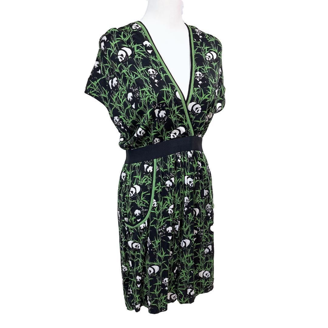 美品】ヴィヴィアンタム パンダ Vネックノースリーブワンピース 1 黒