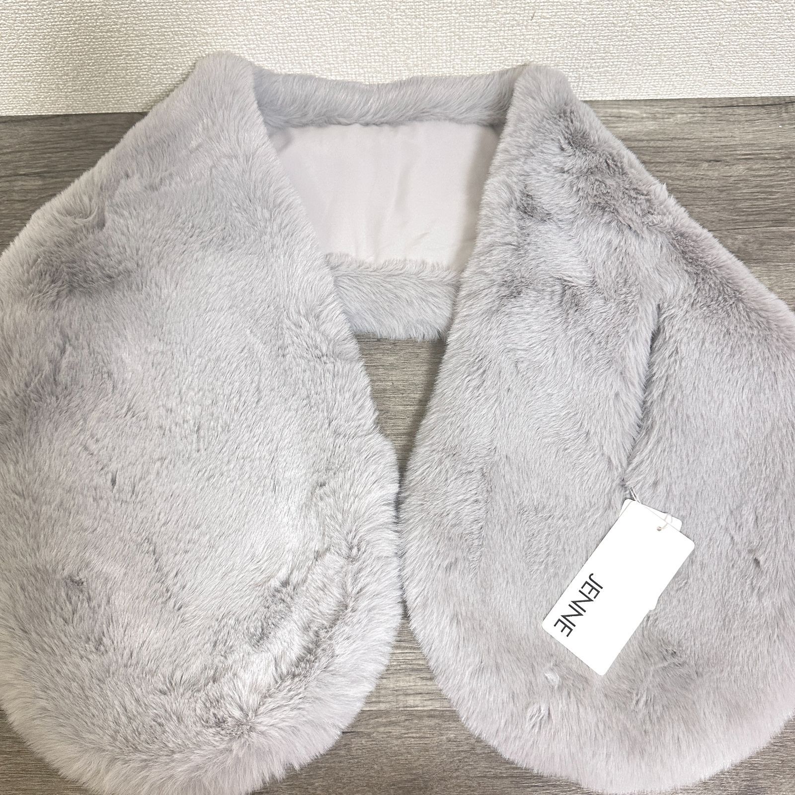 タグ付 JENNE 24AW エコファーマフラー グレー - メルカリ