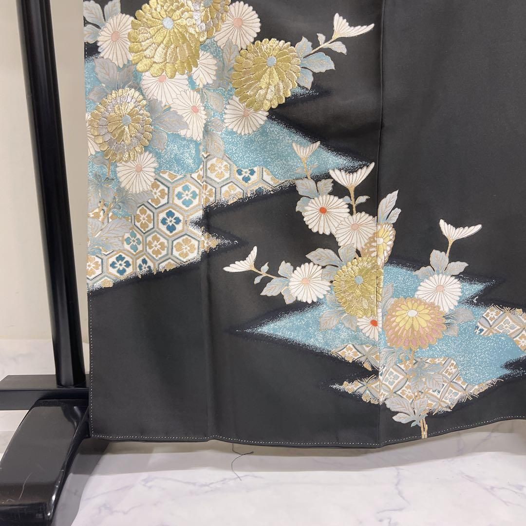 黒留袖 正絹 五つ紋 金糸 銀糸 刺繍 菊花 亀甲 花菱 着物 065t - メルカリ