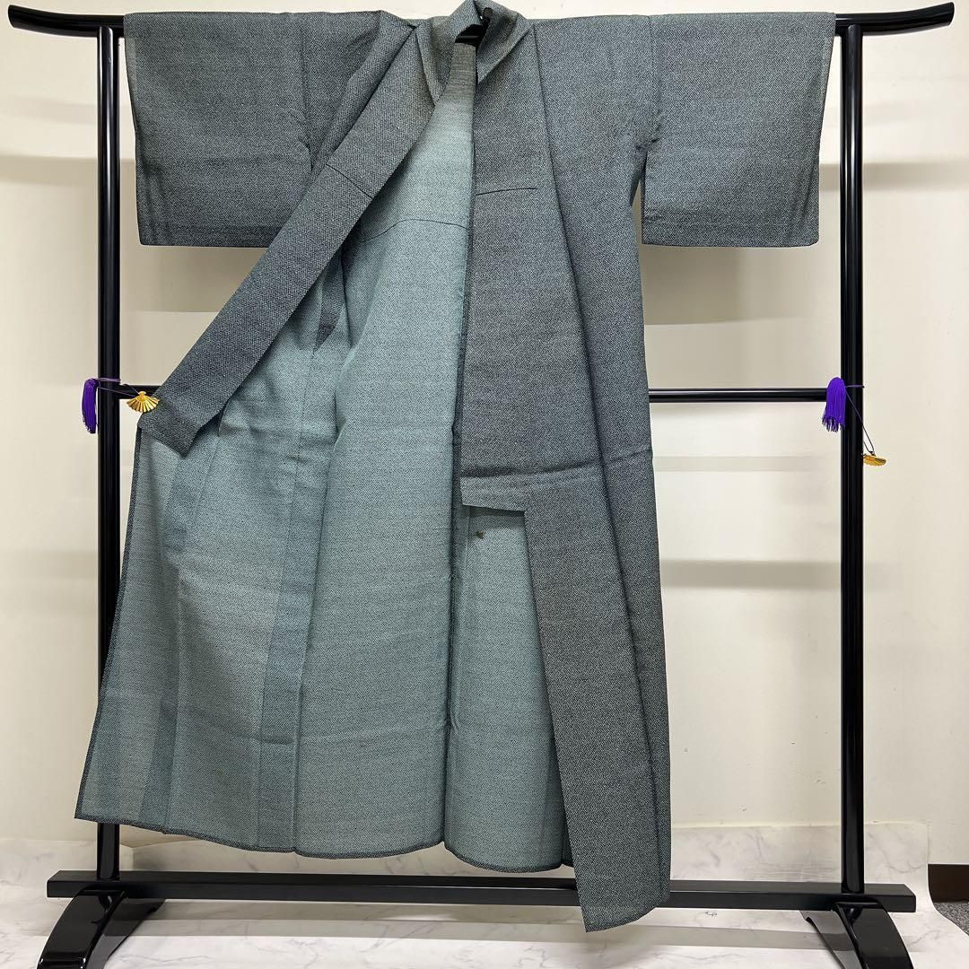 正絹　単衣　塩沢紬　深いグリーン　着物　064t 正絹 単衣 塩沢紬 深いグリーン 着物 064t - メルカリ