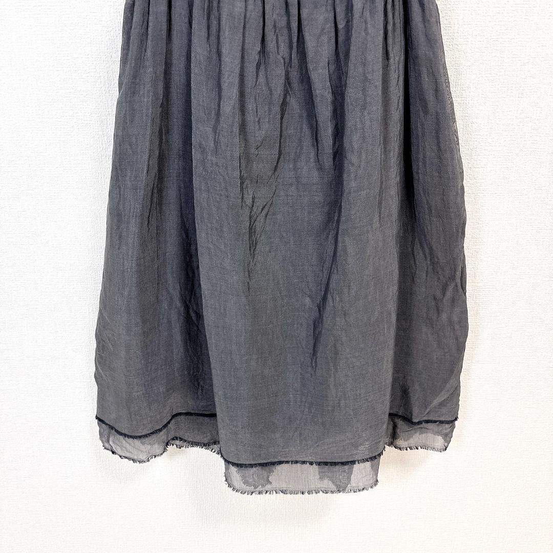 【美品】 FOXEY キャミソールワンピース シルク混 38 ダークグレー 無地 美品】 FOXEY キャミソールワンピース シルク混 38 ダークグレー 無地