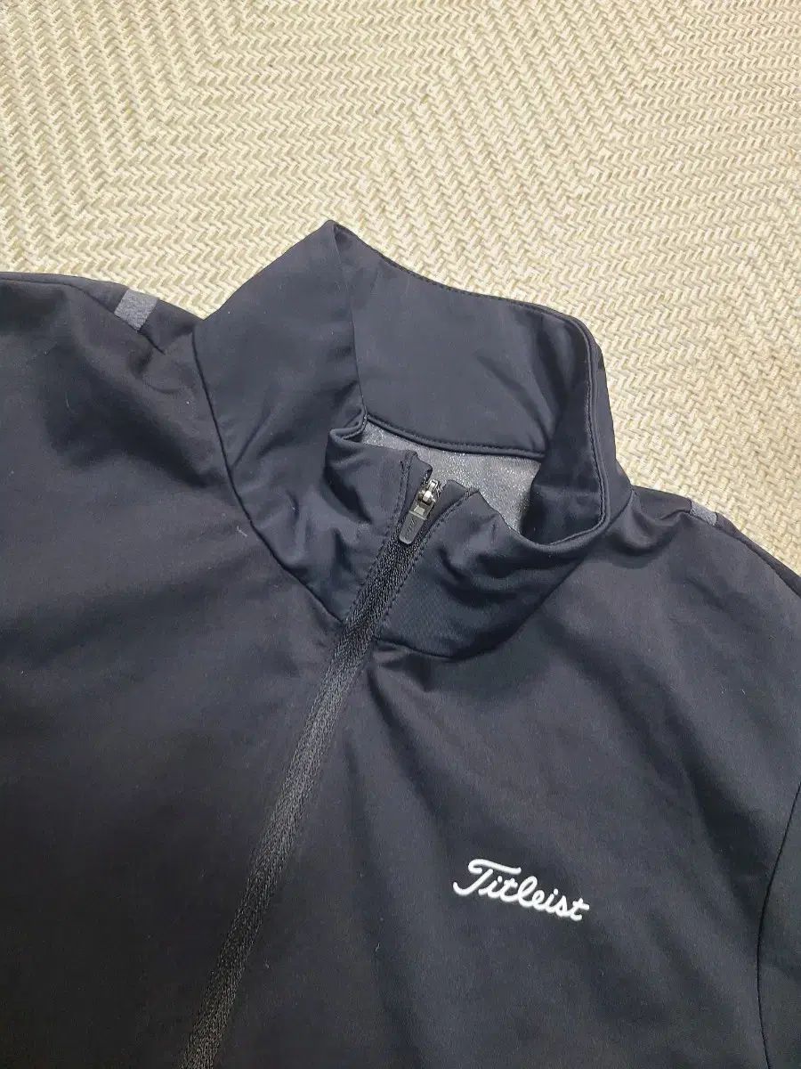 Titleist(タイトリスト) ブラック LINE バイカラー ゴルフ ジャケット