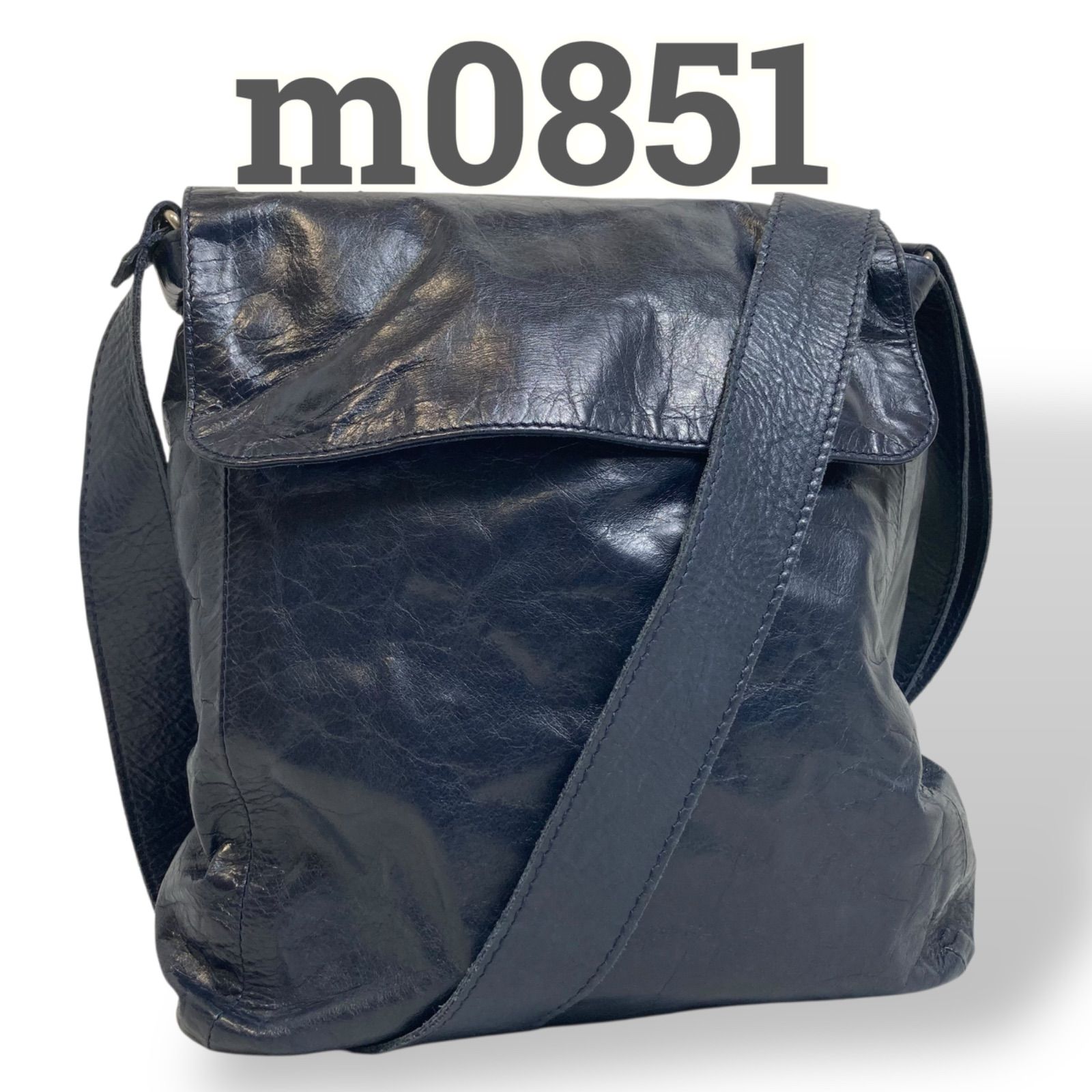 美品　m0851 ショルダーバック　ブラック　エムゼロエイトファイブワン m0851 ショルダーバッグ m0851 エムゼロエイトファイブワン バッグ