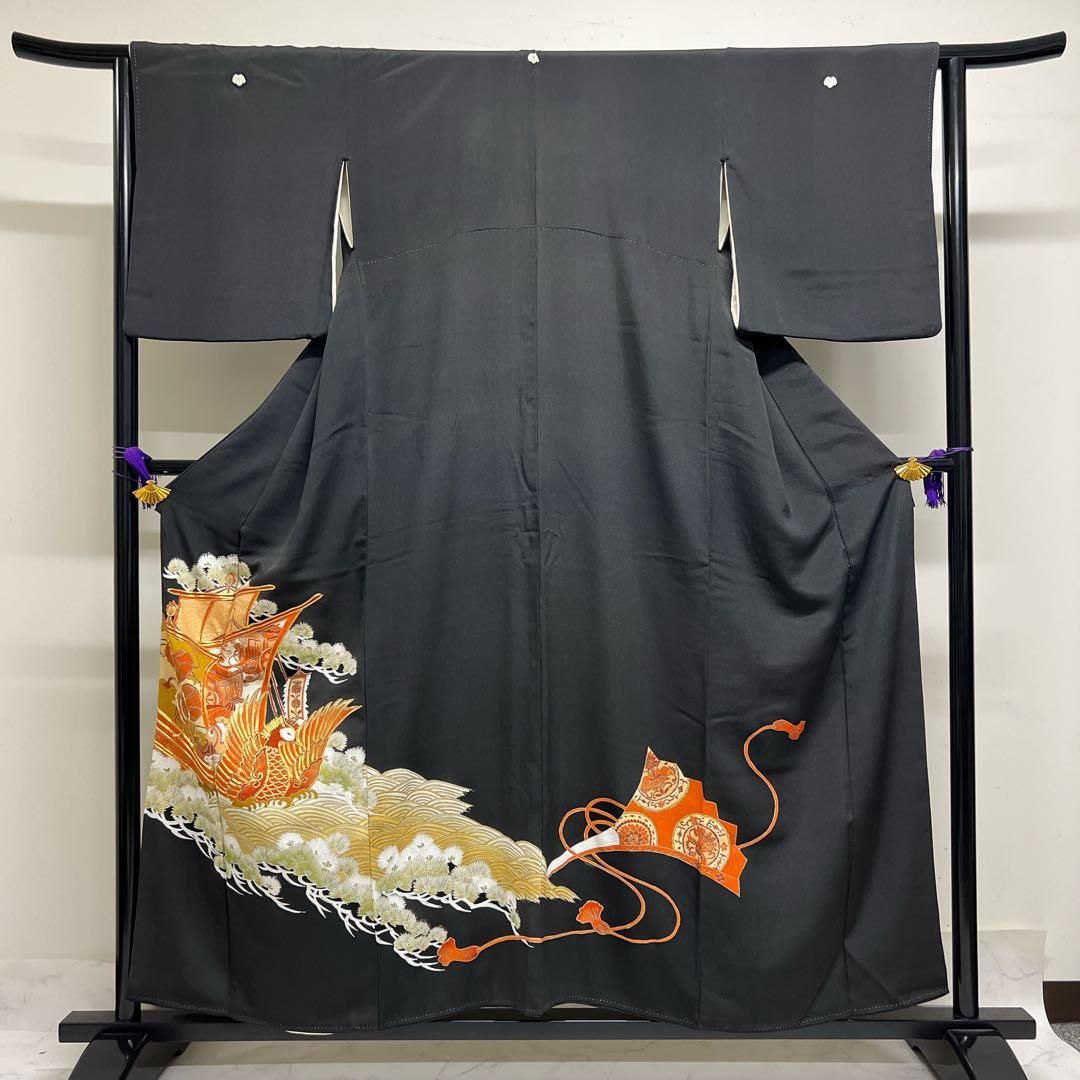 黒留袖 アンティーク 正絹 五つ紋 金駒刺繍 鳳凰 舟 松 流水 着物 062t
