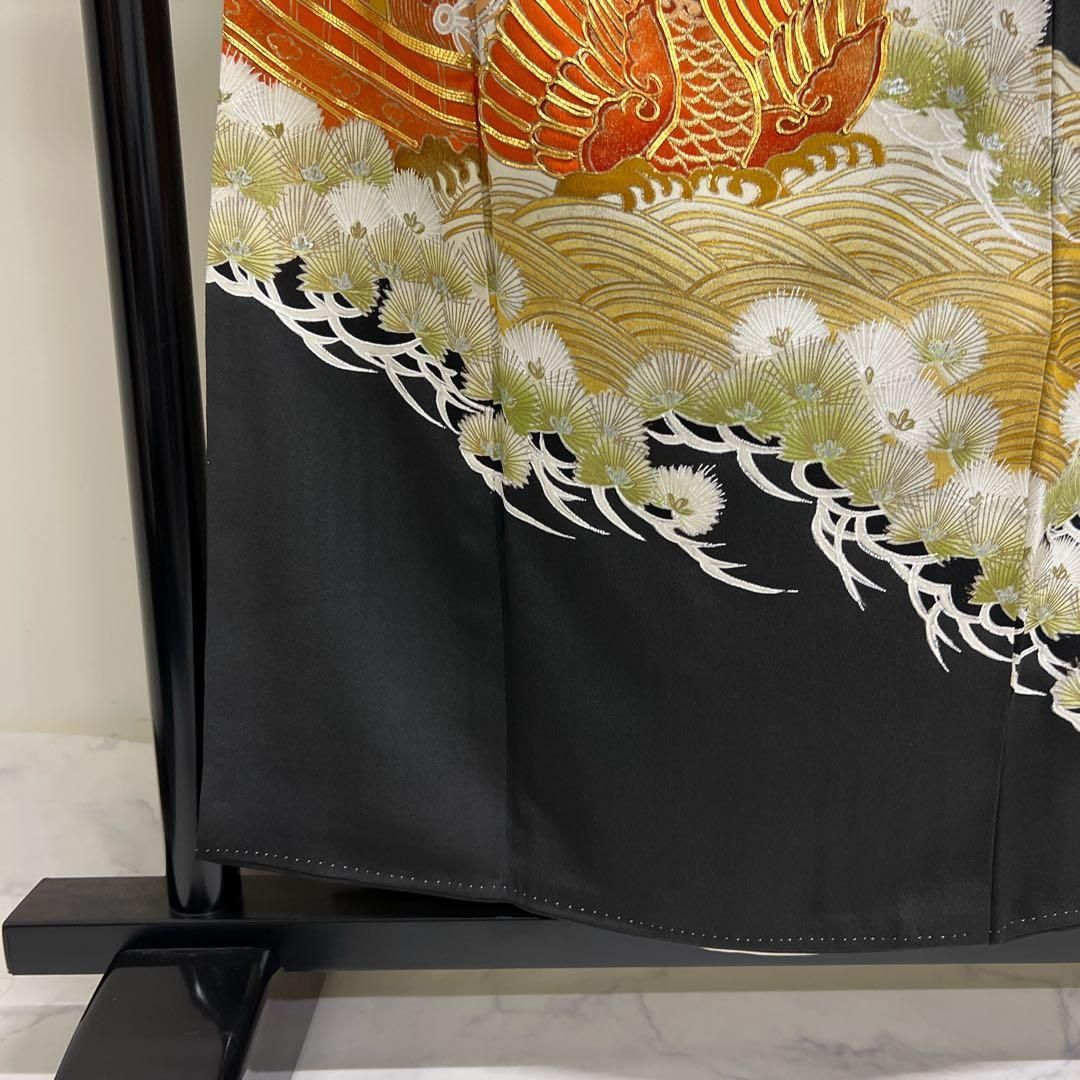 アンティーク黒留袖　昭和初期　ちりめん　五つ紋　鳳凰　刺繍　ふき綿裾 アンティーク黒留袖 昭和初期 ちりめん 五つ紋 鳳凰 刺繍 ふき綿裾