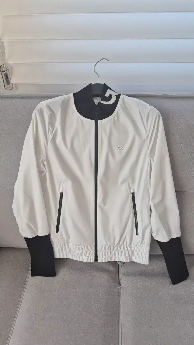 G FORE(ジーフォア) 白 黒 ウィンドブレーカー ジャケット - メルカリ