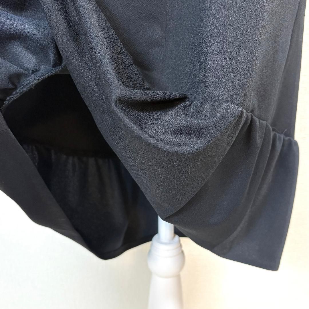 美品】 YOKOCHAN 裾フリルノースリーブワンピース 36 ブラック 無地  