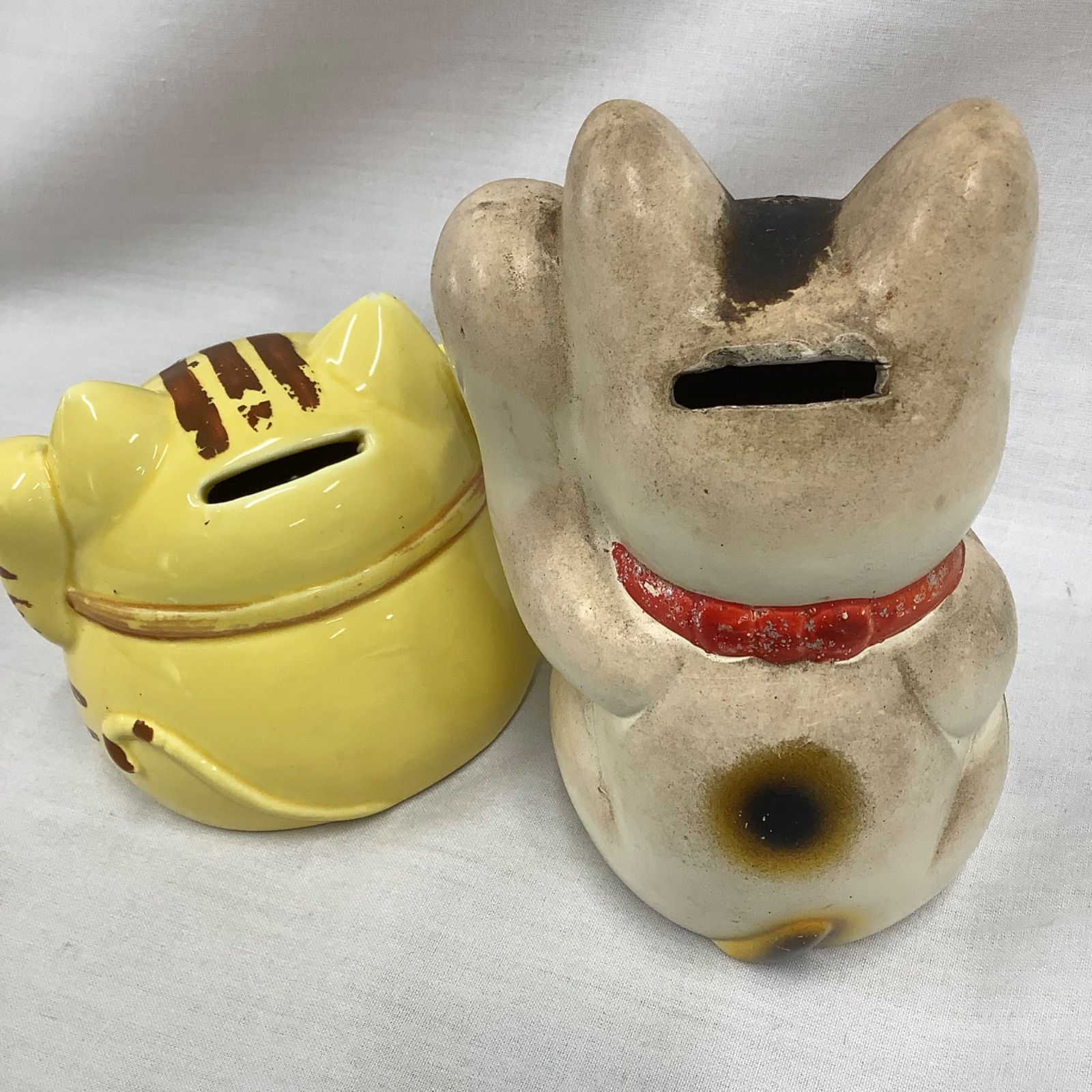 招き猫　昭和レトロ ジャンク】 昭和レトロ招き猫 2個セット 貯金箱 陶器製 S007 - メルカリ