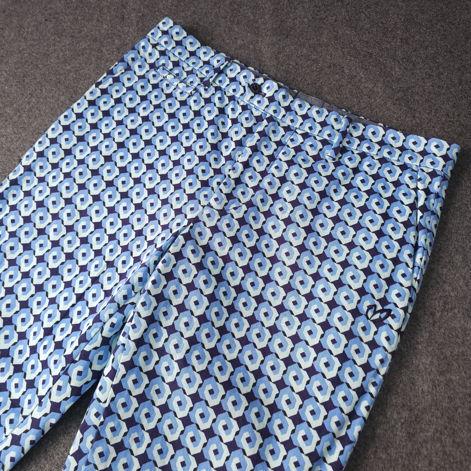 新品同様✳︎マスターバニーエディション✳︎サイズ5ロゴニットゴルフパンツ　試着のみ 楽天市場】ジョガーパンツ（ブランドマスターバニーエディション