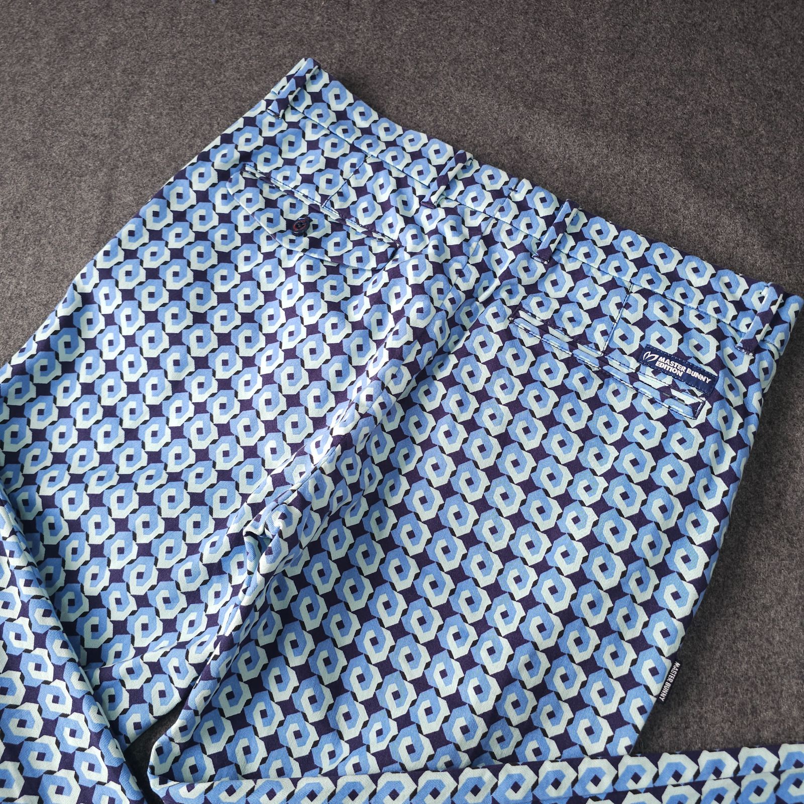 MASTER BUNNY EDITION マスターバニーエディション 秋冬 総柄 ゴルフ