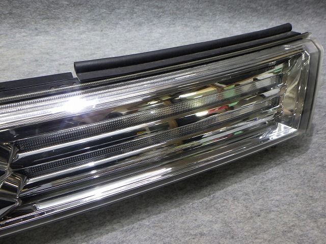 ワゴンR スティングレー 純正 イルミ付 グリル MH34S MH44S W1135