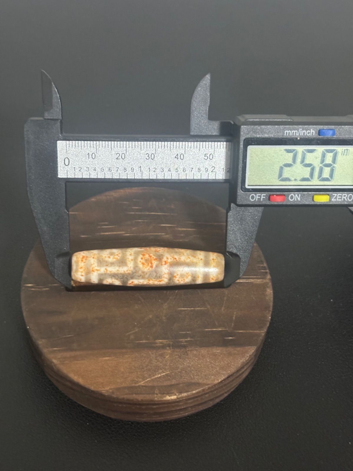 kiza‼️西蔵老礦古代伝承九眼天珠 西蔵老礦古代伝承 朱砂 九眼天珠 - メルカリ