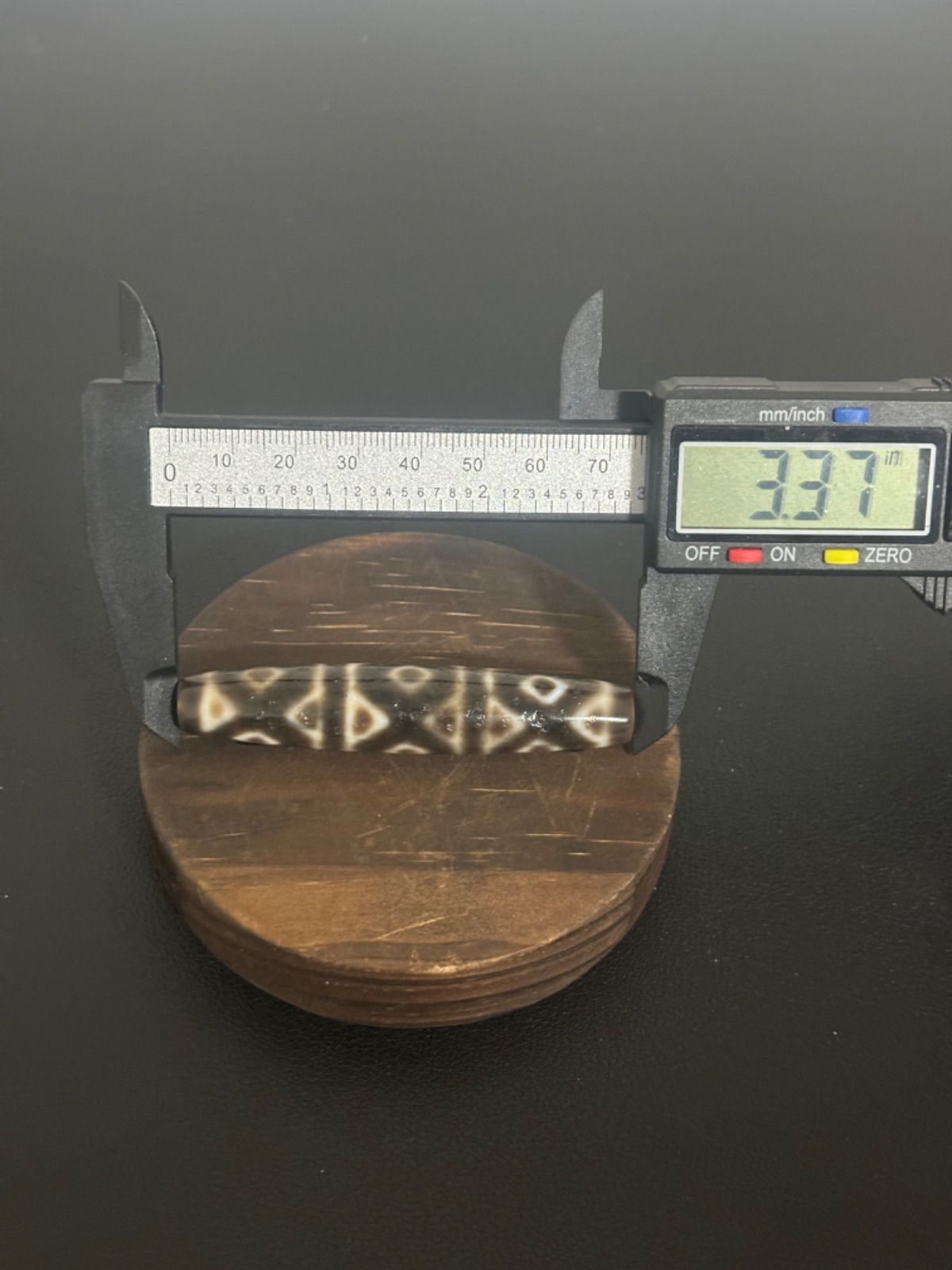 西蔵老礦古代伝承 金剛虎牙 九眼天珠 - メルカリ