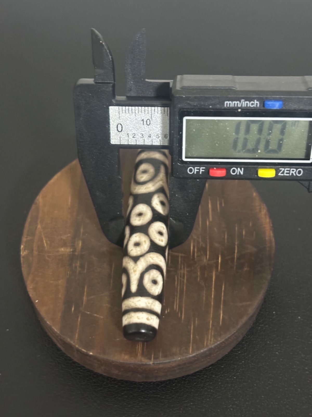 西蔵老礦古代伝承 金剛十五眼天珠 - メルカリ