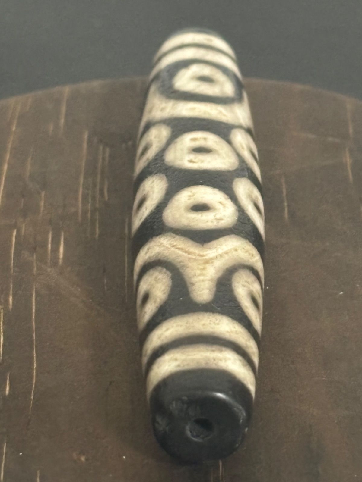 秘蔵天珠‼️西蔵老礦古代伝承六眼天珠 西蔵老礦古代伝承 金剛十五眼天珠 - メルカリ