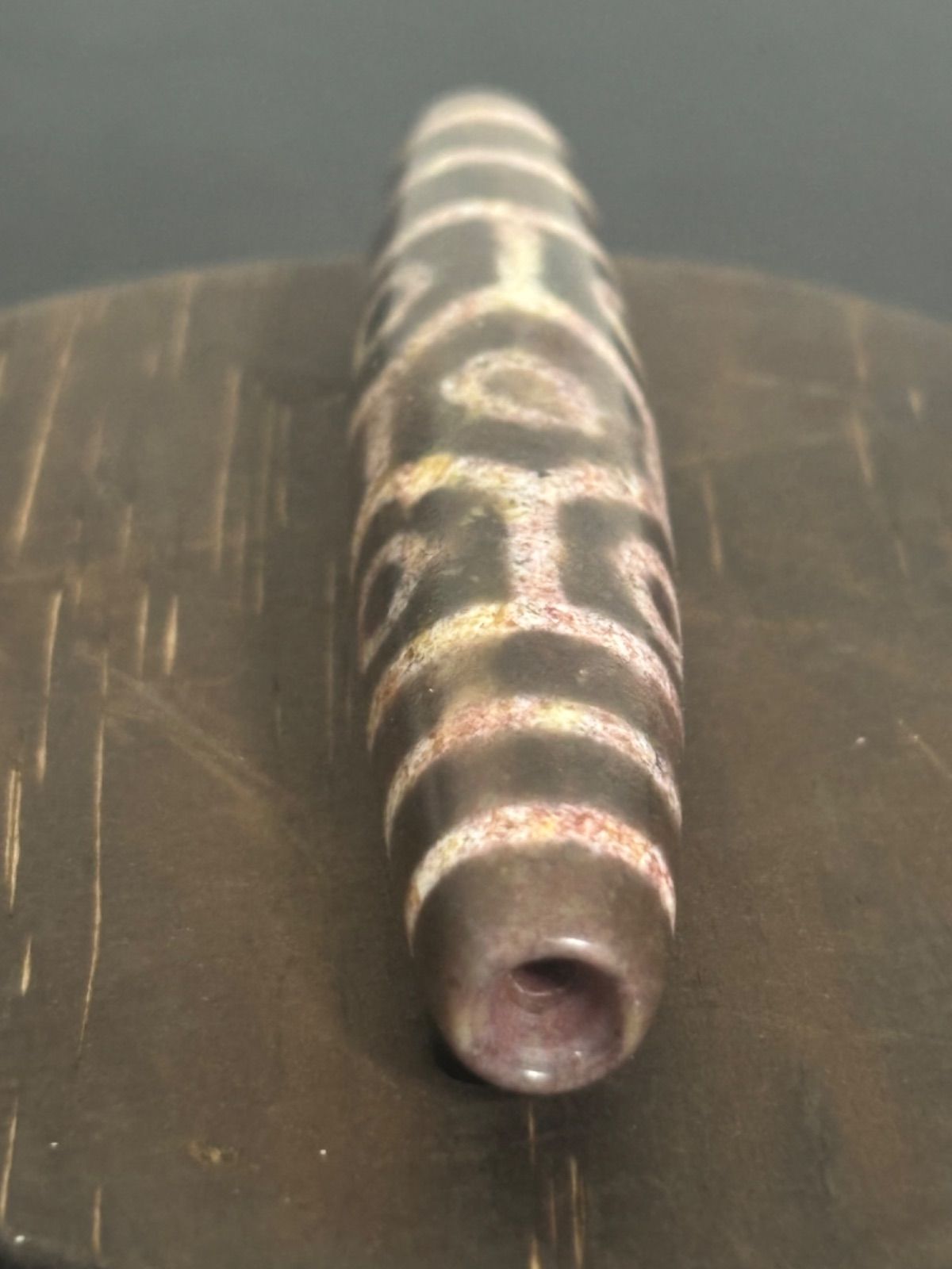 西蔵老礦古代伝承 朱砂 亀甲 九眼天珠 - メルカリ