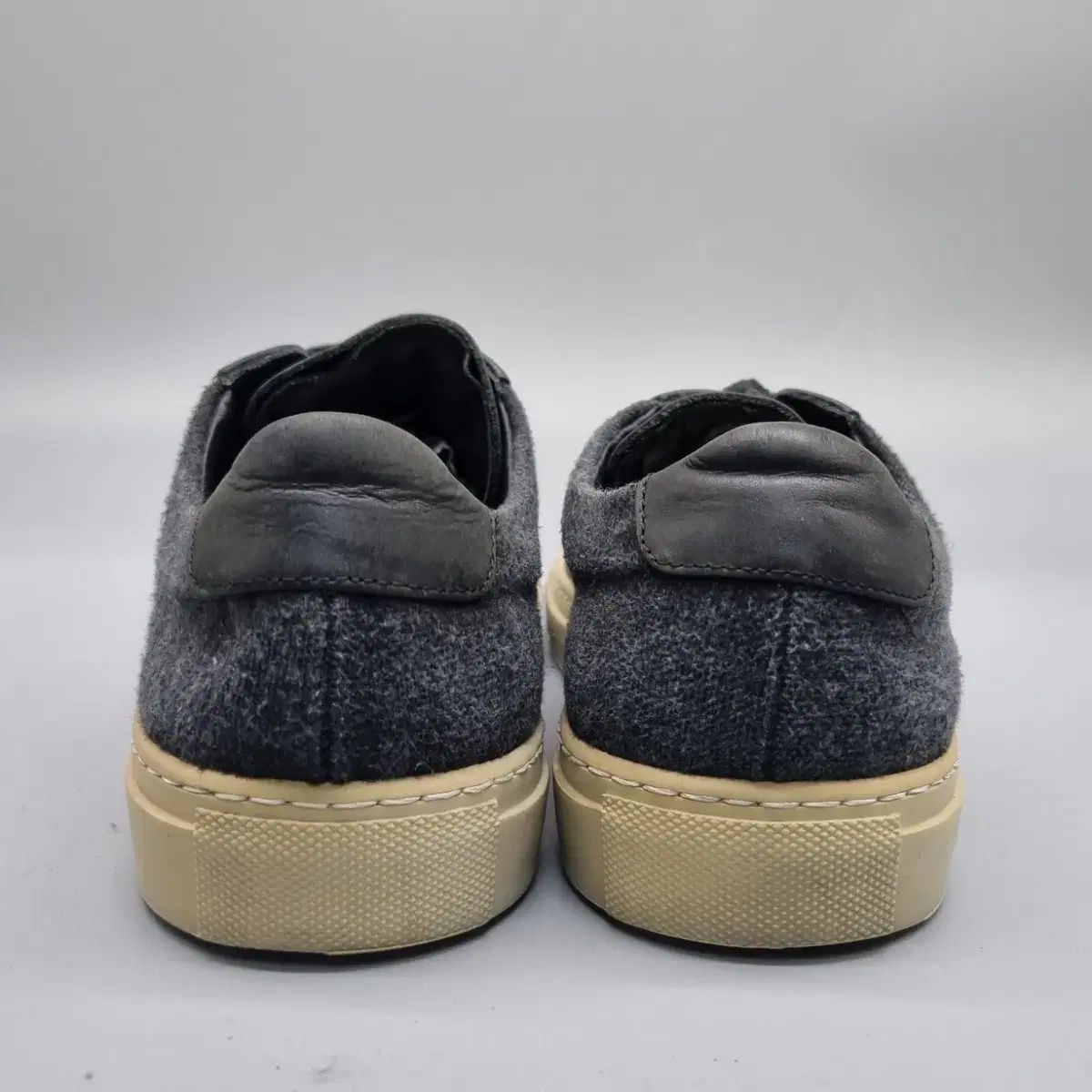 COMMON PROJECTS アキレス メンズ スニーカー 270 - メルカリ