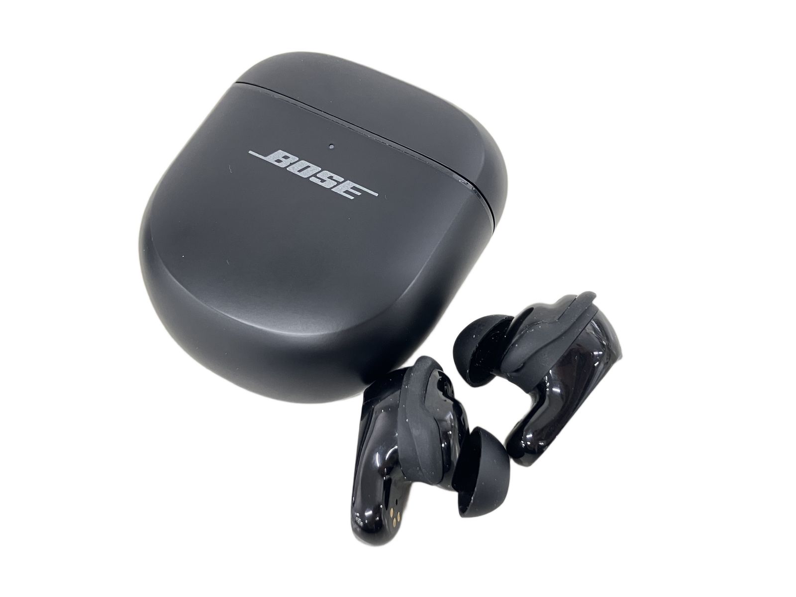 セール！　【中古 美品】BOSE 442318 ワイヤレスイヤホン BOSE (ボーズ) イヤホン QUIETCOMFORT EARBUDS 442318｜トレファクONLINE