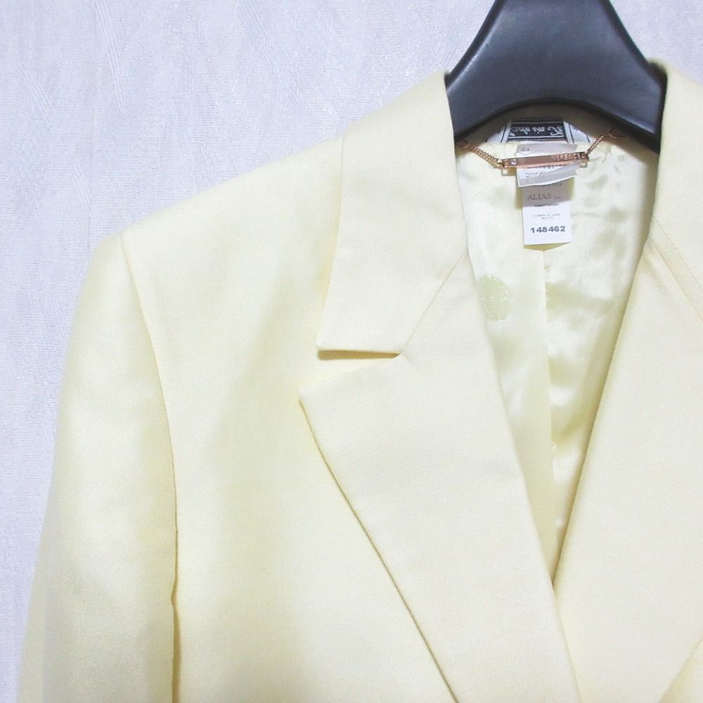 美品 GIANNI VERSACE ジャンニヴェルサーチ スクエアボタン シングル