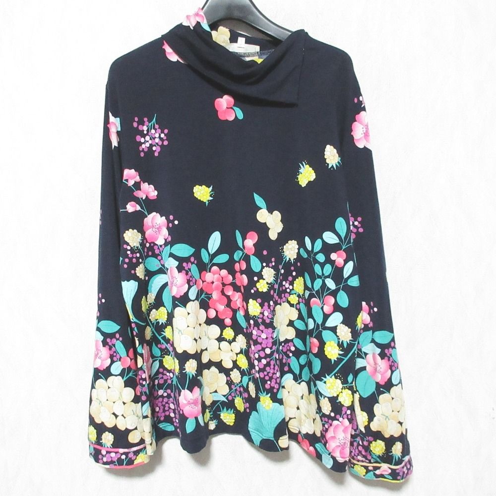 良品 LEONARD SPORT レオナールスポーツ フルーツ柄 ハイネック ロング