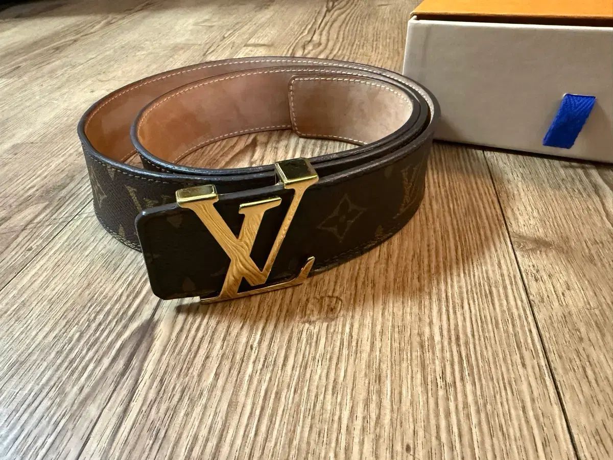ルイヴィトン モノグラム ベルト 100/40サイズ 傷なし 出品 - メルカリ