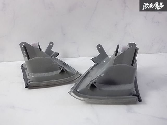 トヨタJZS151クラウン後期純正 コーナーランプ 左右KOITO 30-262 トヨタJZS151クラウン後期純正 コーナーランプ 左右KOITO 30-262