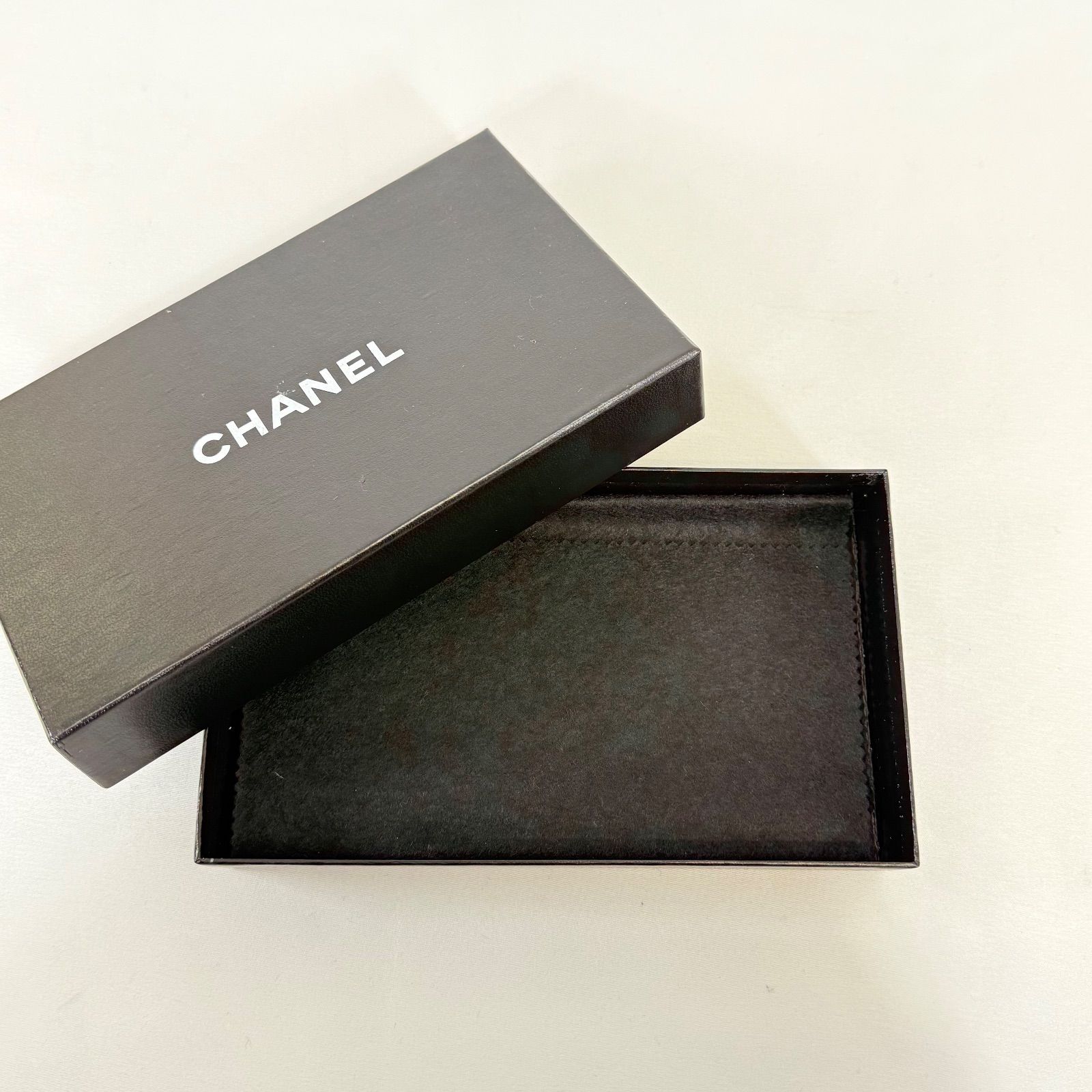 人気・ヴィンテージ品】CHANEL シャネル デカココマーク キャビア 