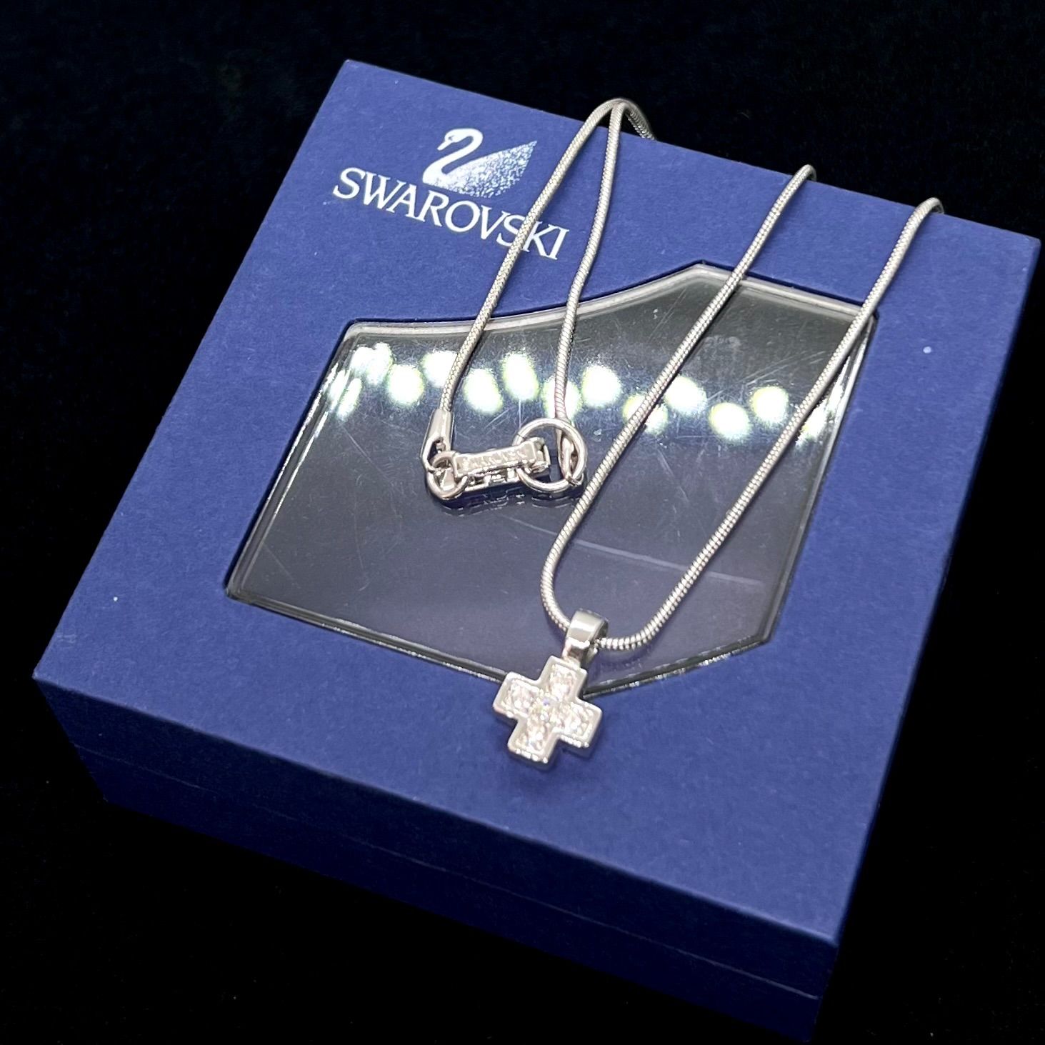 SWAROVSKI スワロフスキー ネックレス/クロスモチーフ  クリスタルパヴェ 1039063   シルバーカラー レディース / 240001166662 SWAROVSKI（スワロフスキー） ネックレス Insigne クロス ペンダント