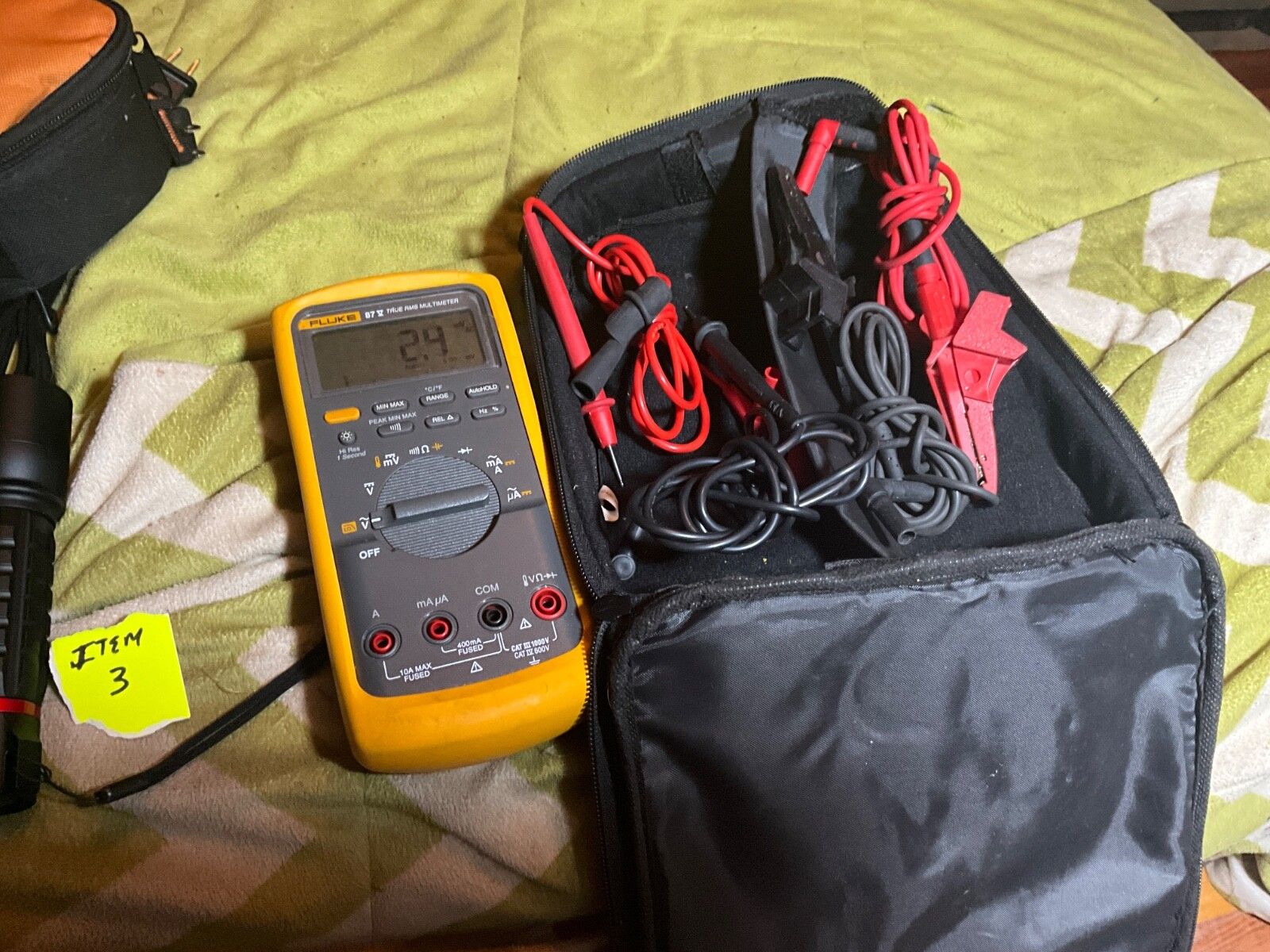 Fluke 87 True RMS Indtrial Multimeter w Yellow Waterproof Dtproof IP 67 Case