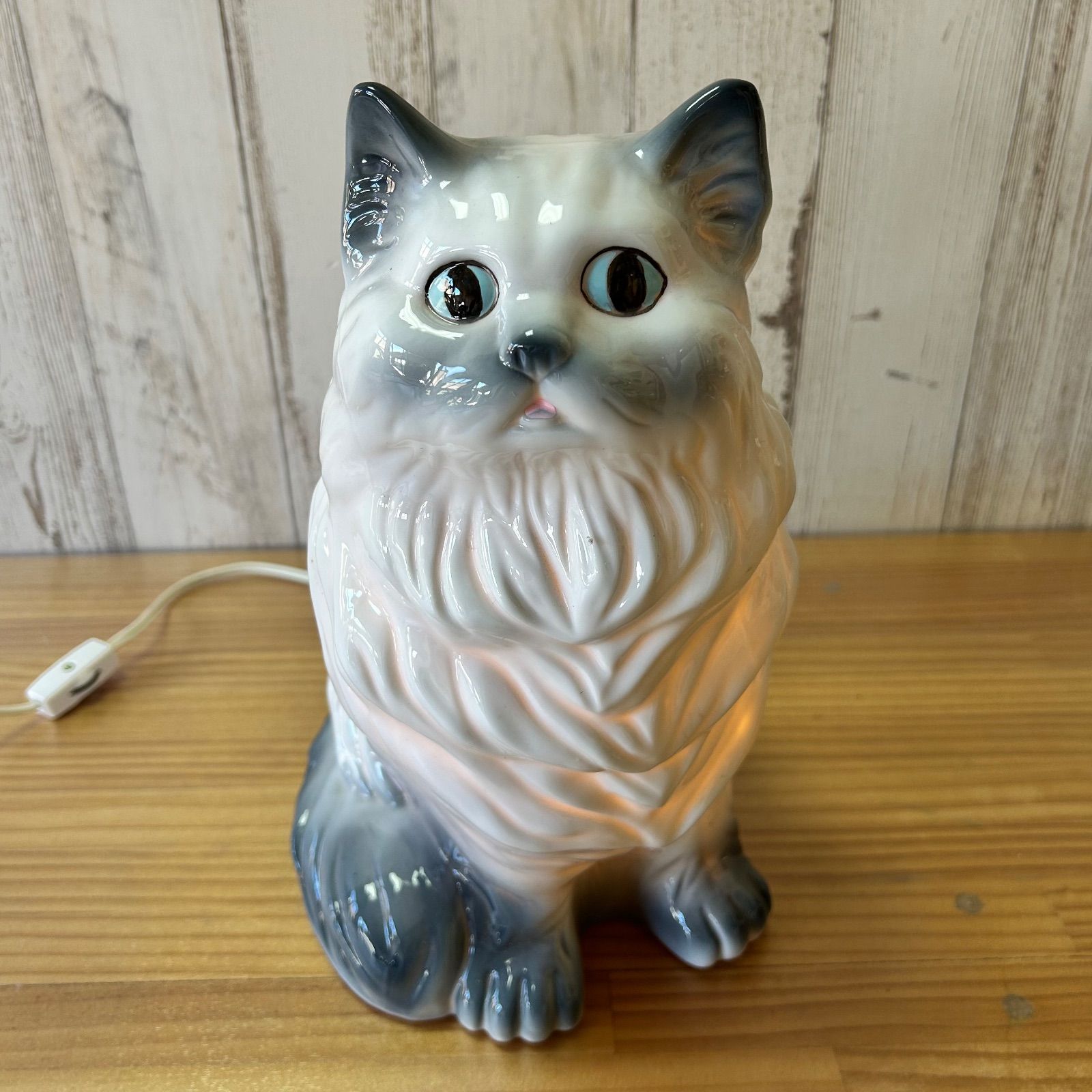 猫ライト 猫ランプ 陶器製 猫モチーフ ランプライト 高さ約30cm
