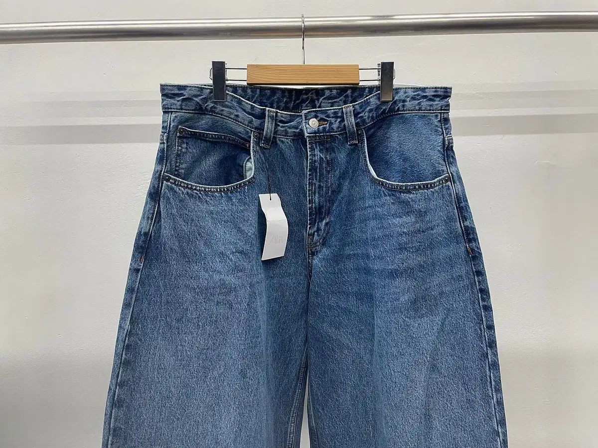 ZARA - | バルーンフィットデニムパンツ Japan ⁄ 日本 ZARAバルーン 