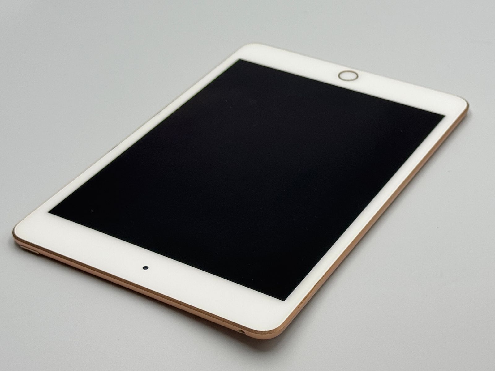 中古C】iPad mini 第5世代 64GB ゴールド Wi-Fi バッテリー【97