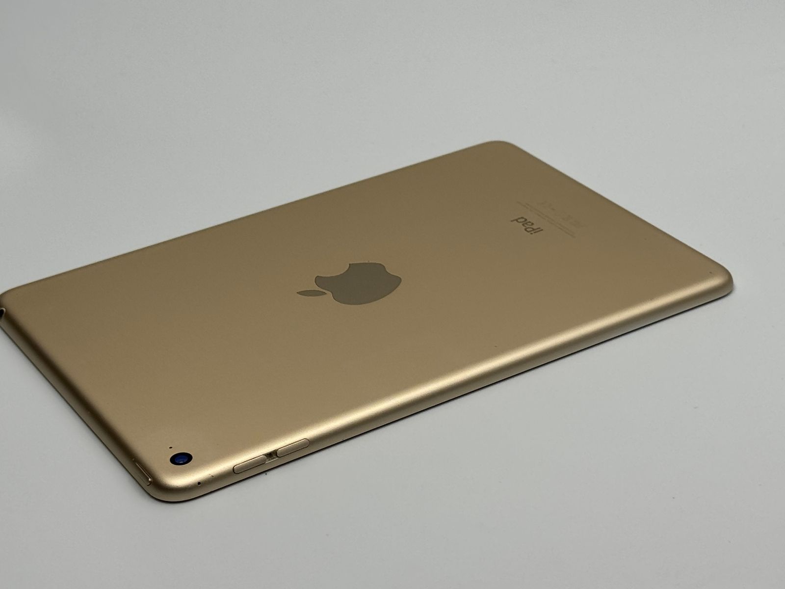 中古C】iPad mini 第4世代 64GB ゴールド Wi-Fi バッテリー【64