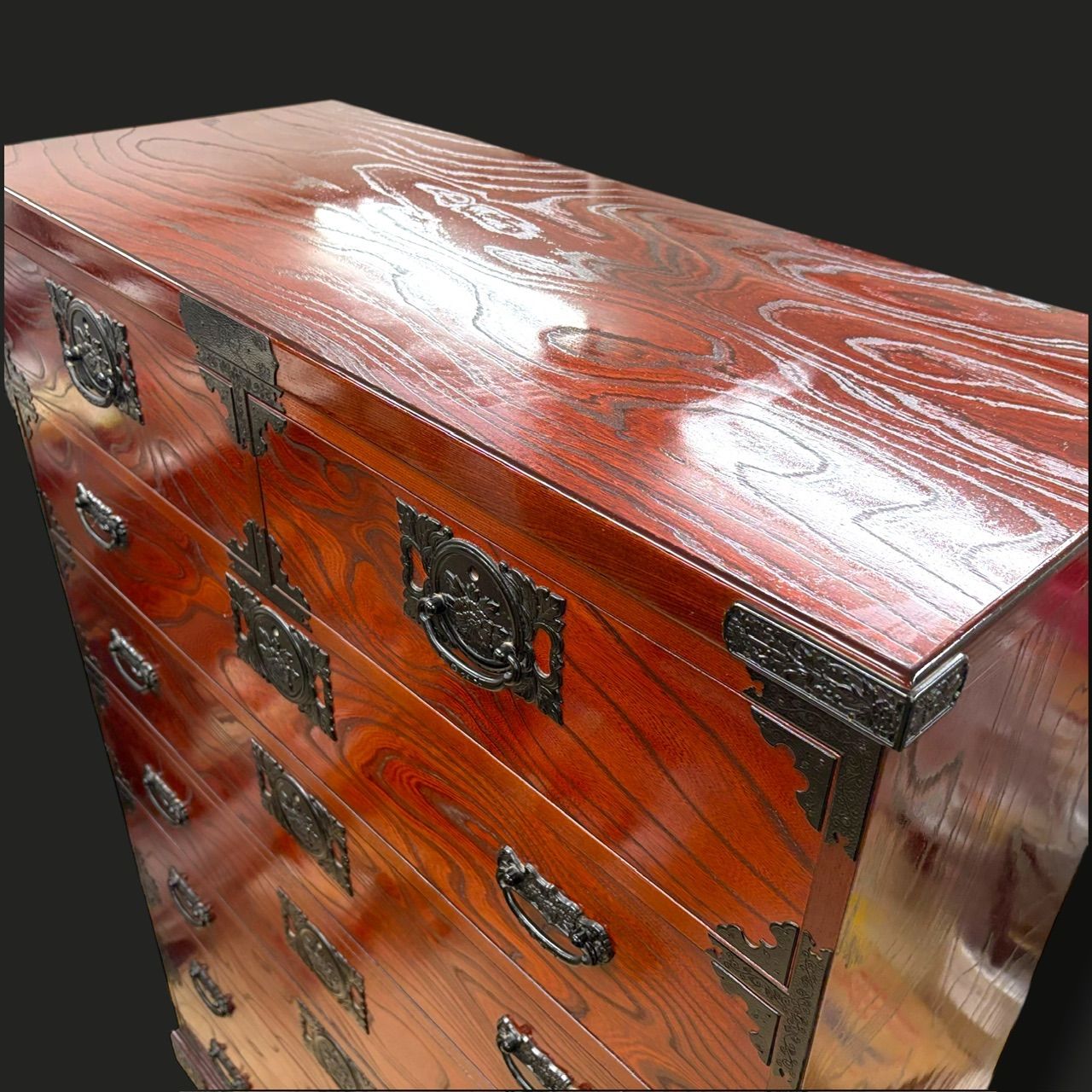 美品】飛鳥 欅箪笥 工芸家具 鍵付き 和箪笥 民芸箪笥 伝統工芸 国産