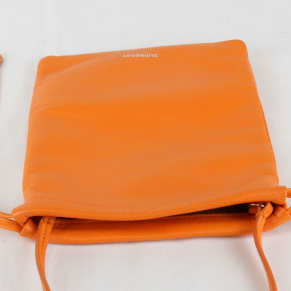 美品『USED』 バーバリー サコッシュ ショルダーバッグ レザー