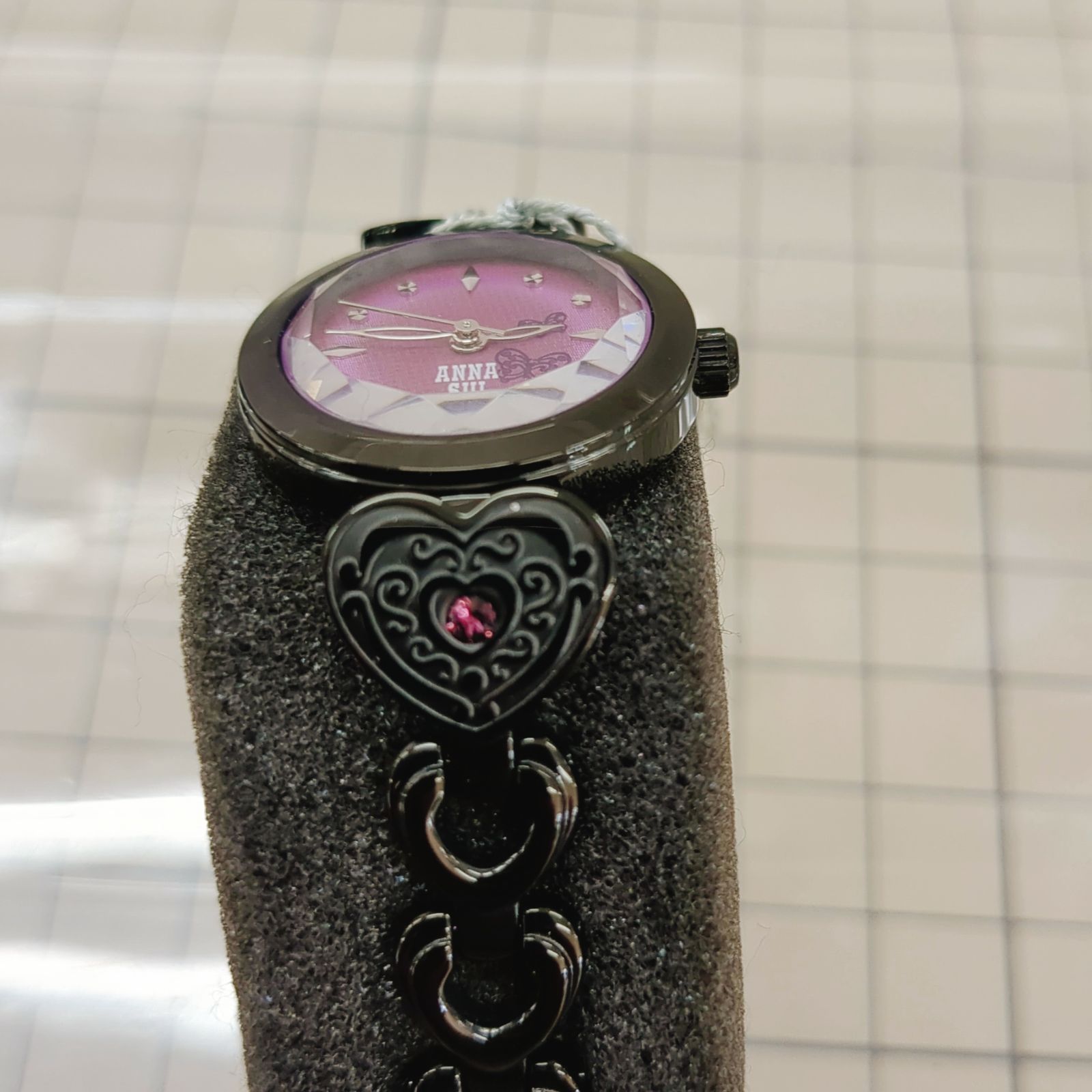美品】アナスイ ANNA SUI 腕時計 ウォッチ クォーツ ロゴ ハート 