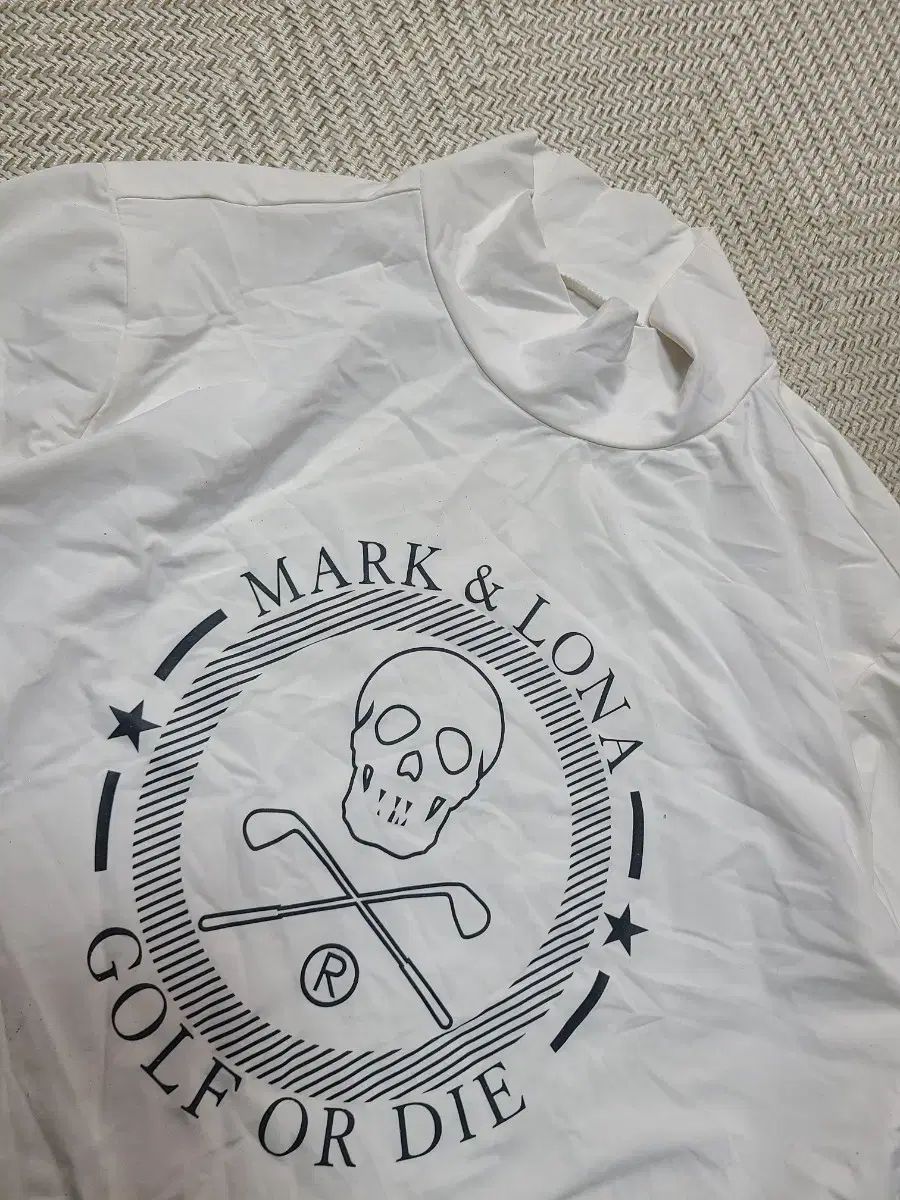 MARK & LONA マークアンドロナ タートルネック インナー 長袖Tシャツ