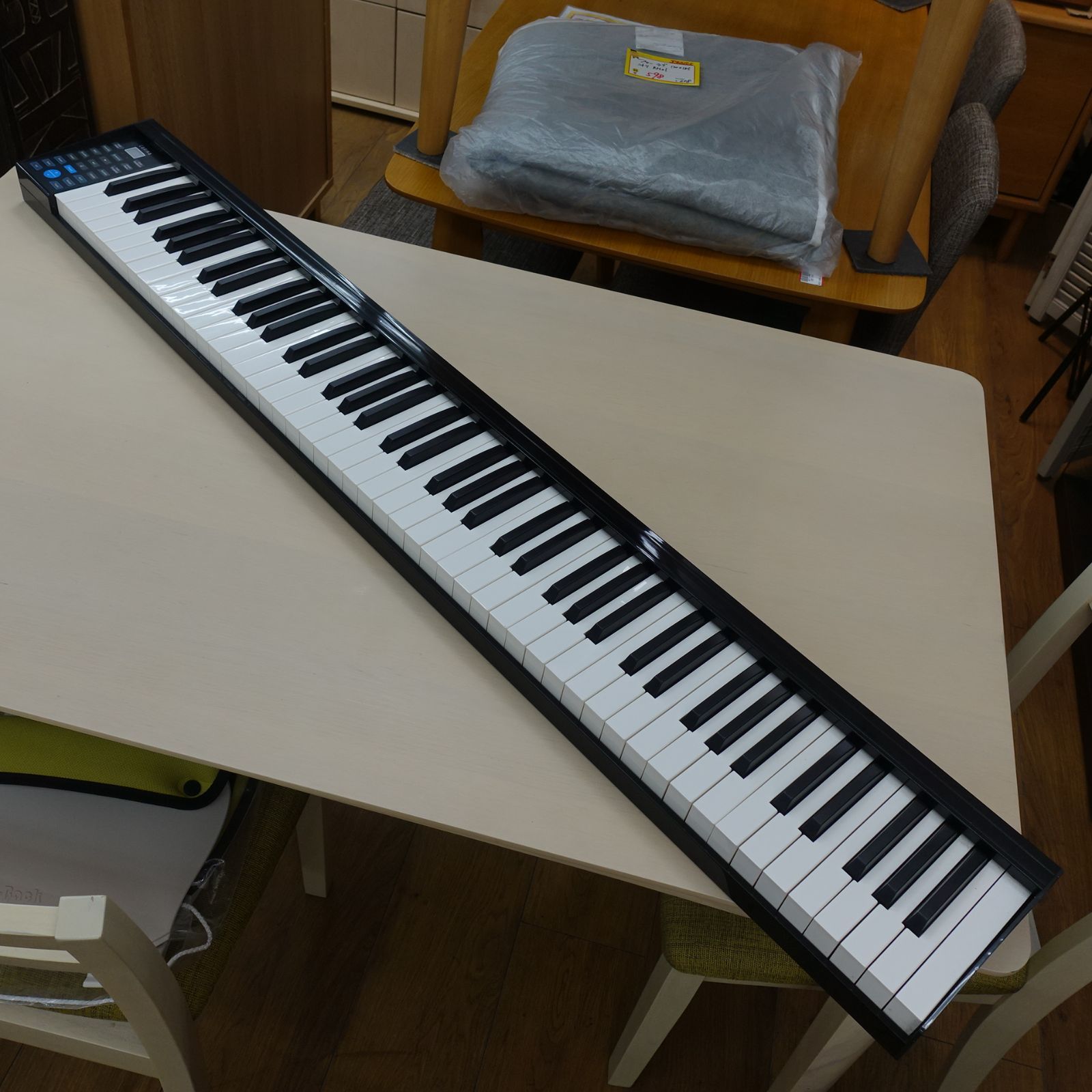CARINA 電子ピアノ 88鍵盤 黒 動作確認済み エキスパート藤沢辻堂店 