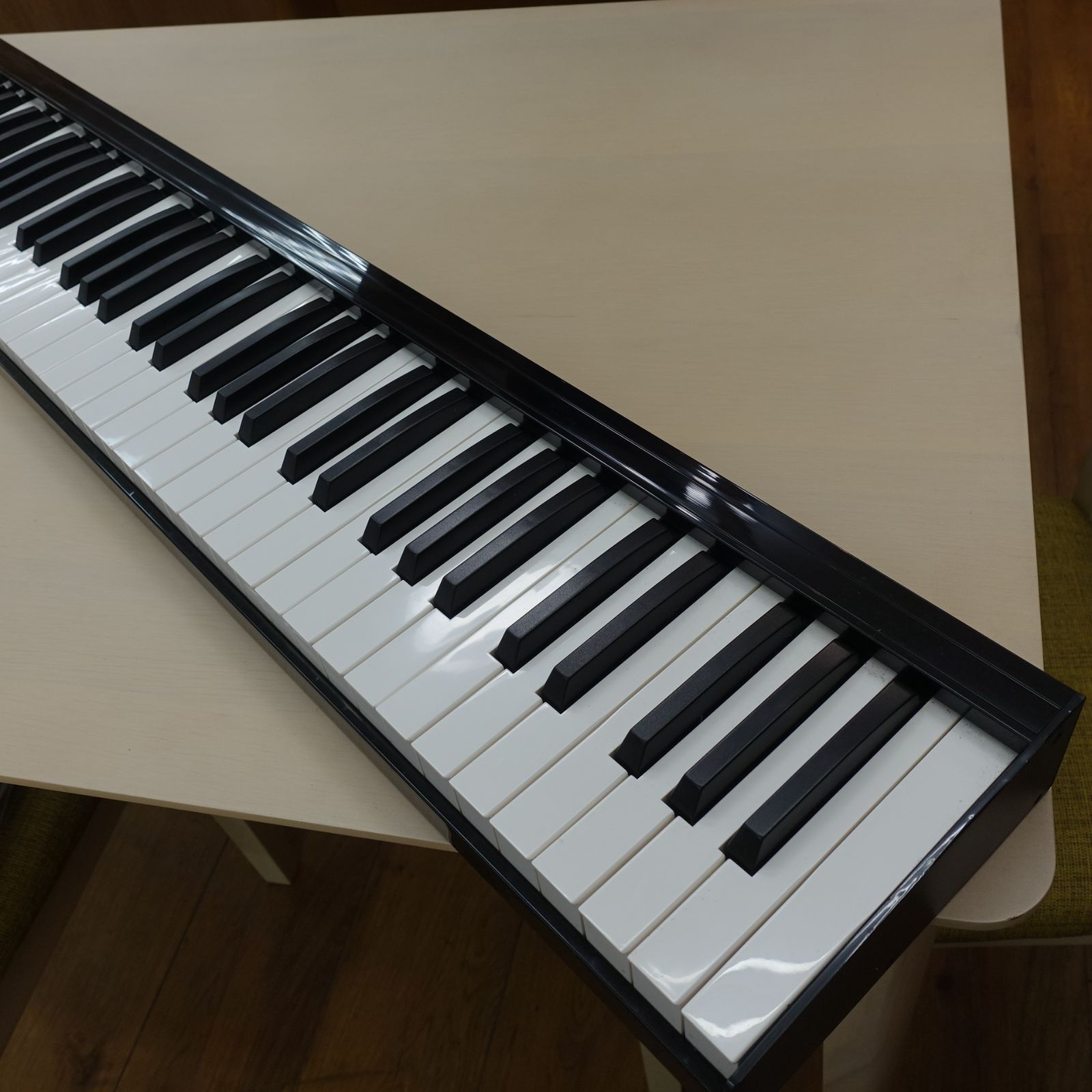 CARINA 電子ピアノ 88鍵盤 黒 動作確認済み エキスパート藤沢辻堂店