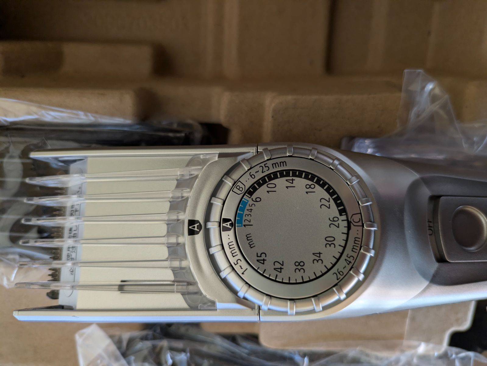 極美品】パナソニック ヘアカッター バリカン ER-GC74 2024年製 水洗い