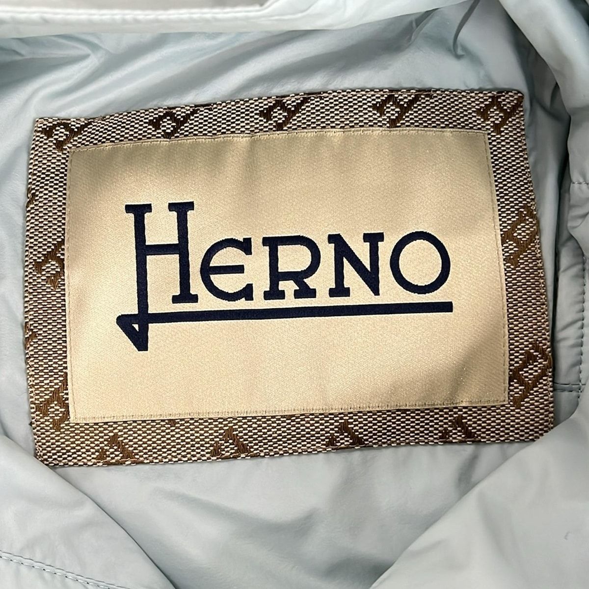 HERNO(ヘルノ) コート サイズ42 M レディース美品 - ライトブルー 長袖  