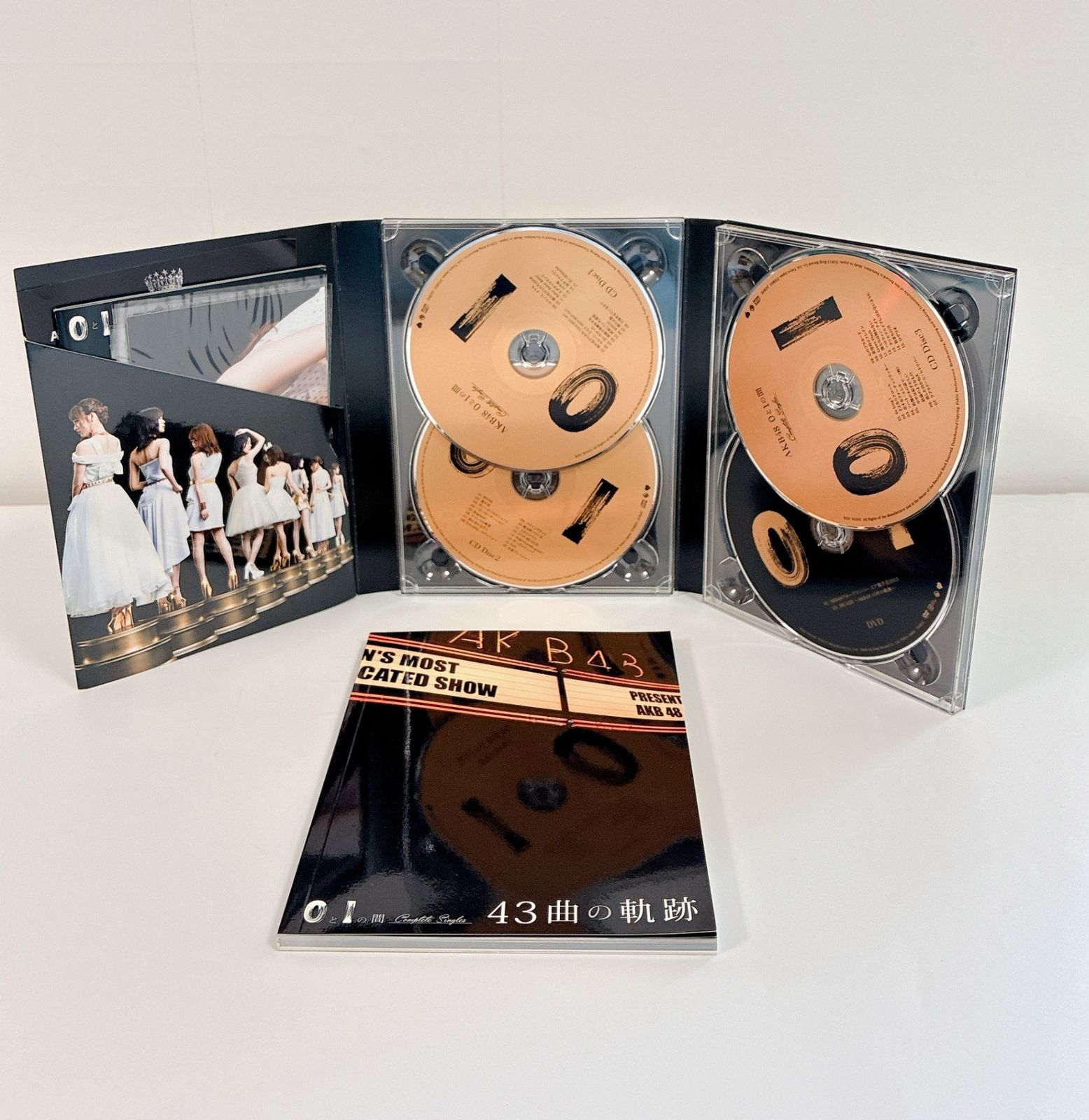 0と1の間 - AKB48 [Complete Singles] 生写真付き - メルカリ